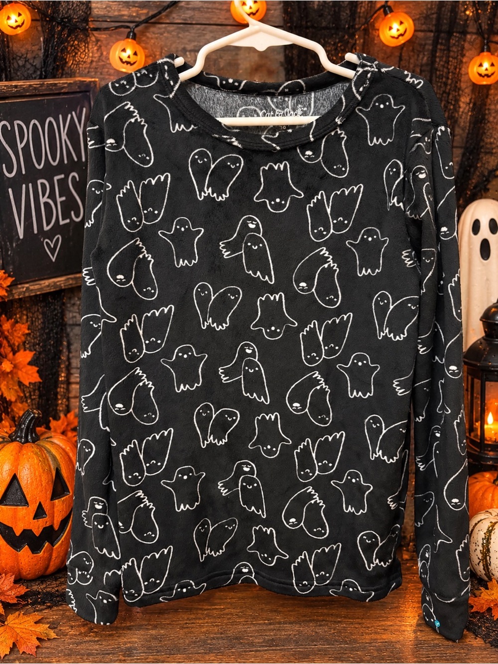 Cat & Jack Black Long-Sleeve Tee with White Ghost Pattern Size 10